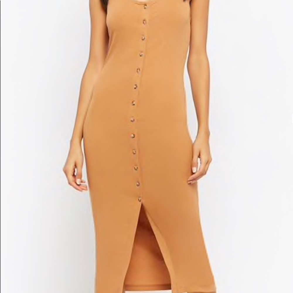 NWOT Button down dress 👗 in Camel
